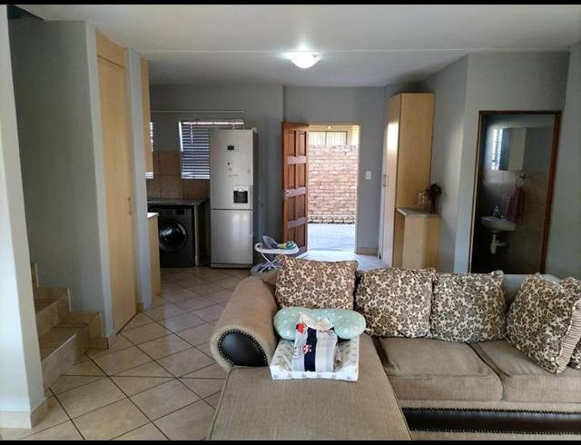 3 BEDROOM PROPERTY TO RENT IN HAZELDEAN